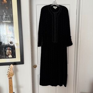 Oscar De La Rente Velvet Duster